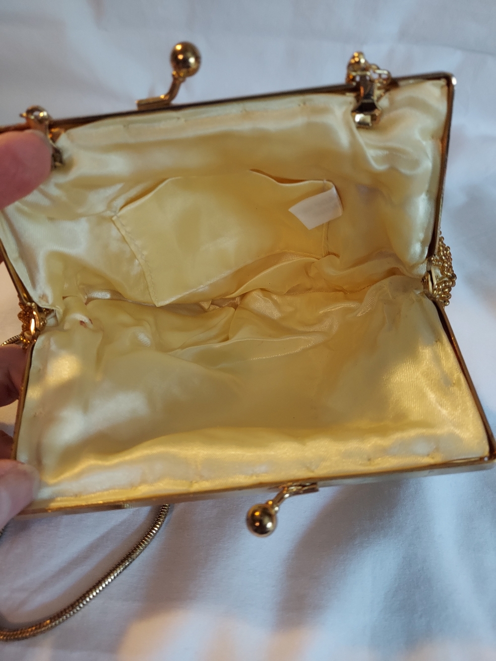 Vintage La Regale Gold Beaded Clamshell Evening Bag Clutch Kiss Lock - Picture 5 of 9